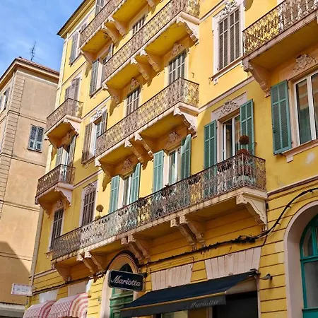 T5 Tout A Pied * Ajaccio (Corsica)